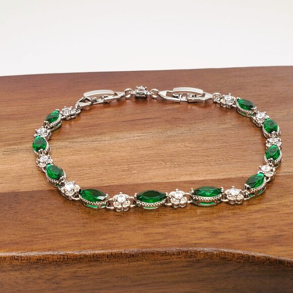 Green Emerald & Natural Earth Mined Diamond Tennis Bracelet  925 Silver Womens 2ct Green Emerald 1ct Diamond Tennis Bracelet 7\